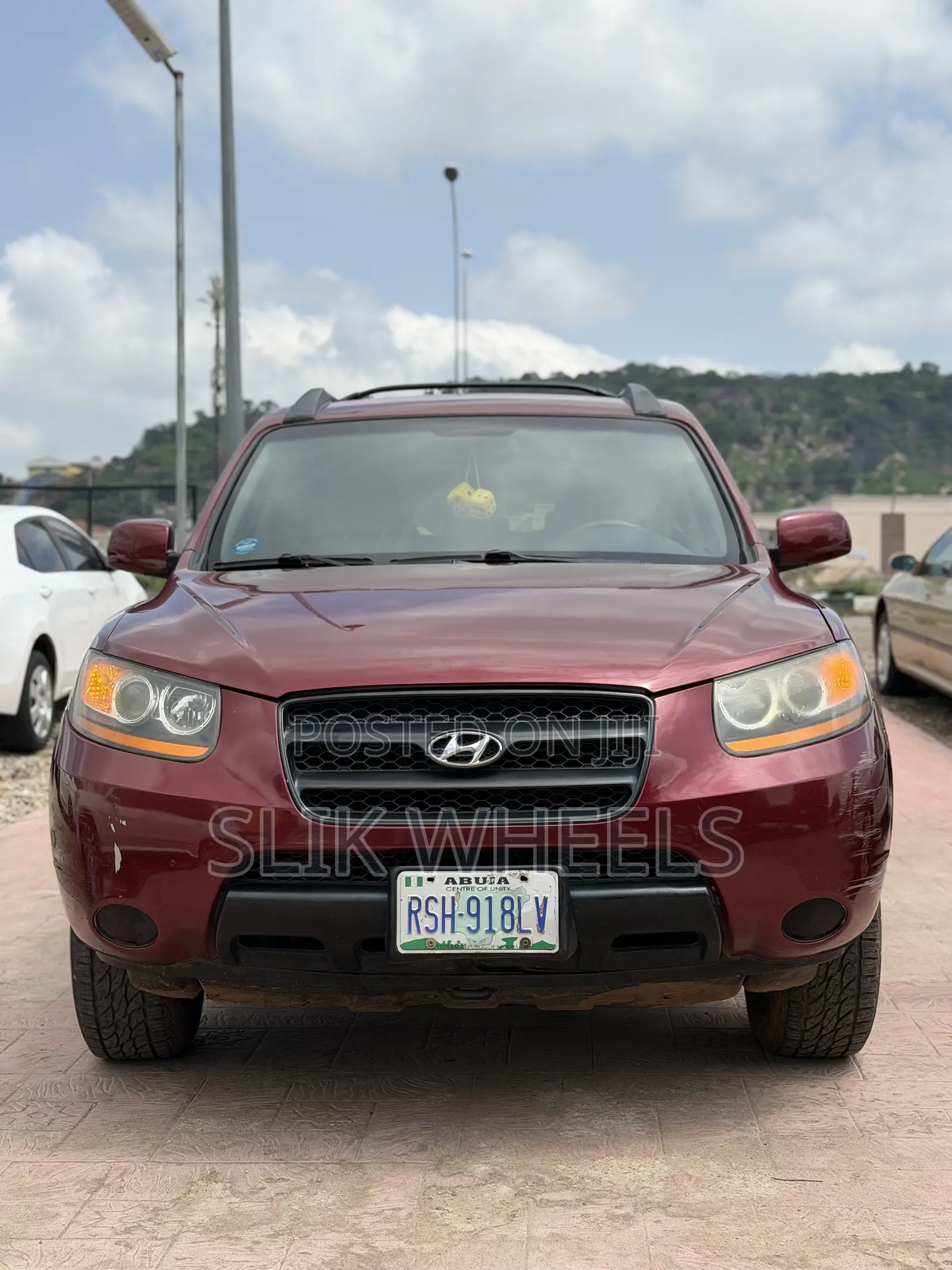 Hyundai Santa Fe 2010 Red