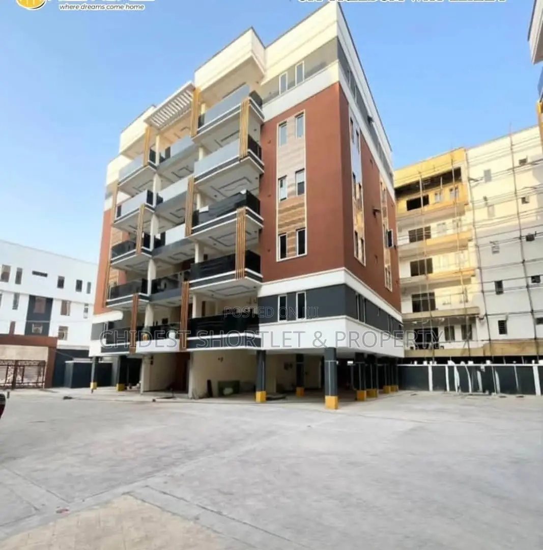 2bdrm Block of Flats in Freedom Way, Lekki Phase 1 for sale