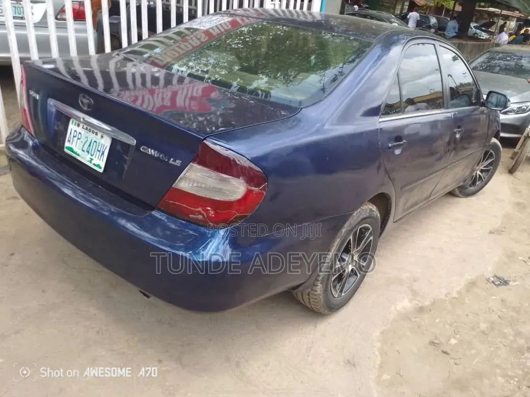Toyota Camry 2004 Blue
