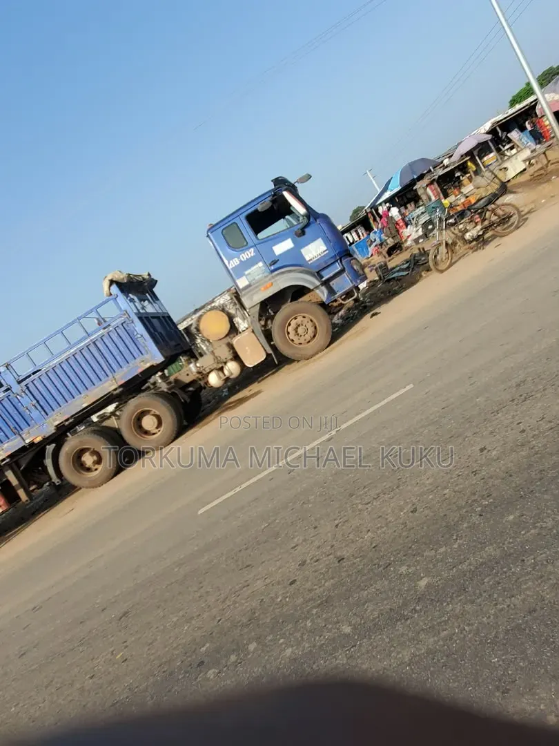 Distributor of Dangote and Bua Cement