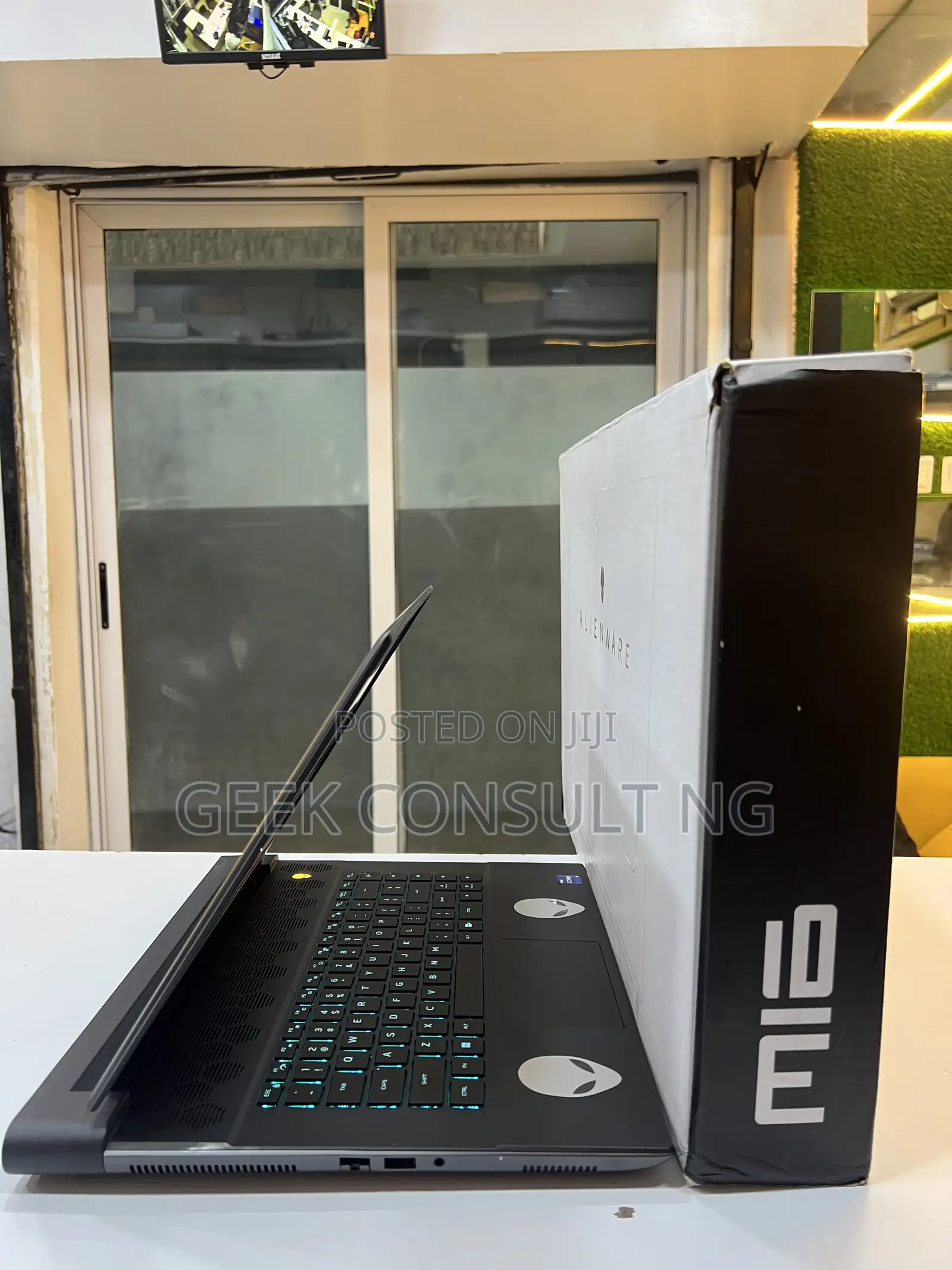 Laptop Alienware M16 R1 32GB Intel Core i9 SSD 1T