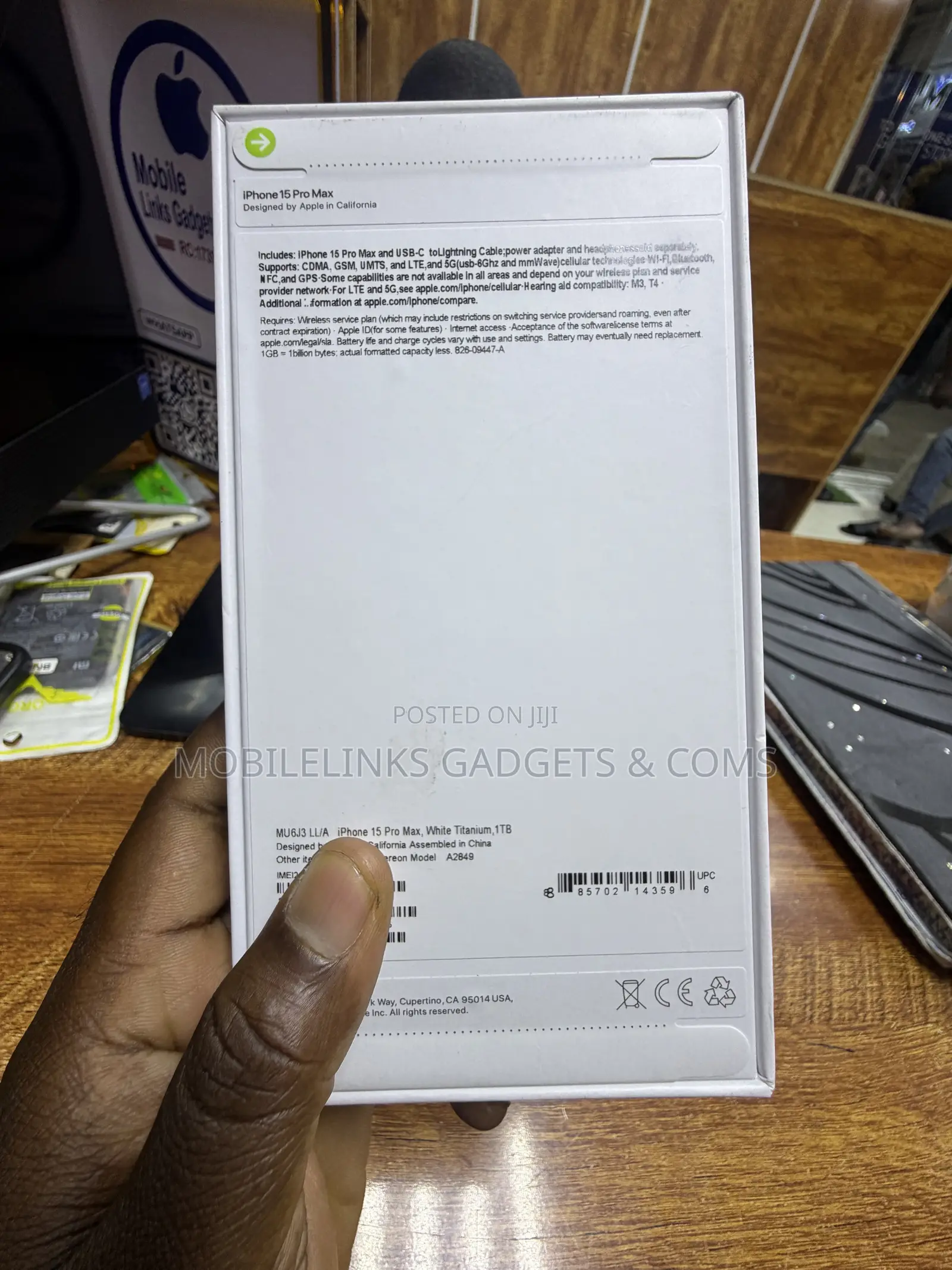 New Apple iPhone 15 Pro Max 1 TB Black