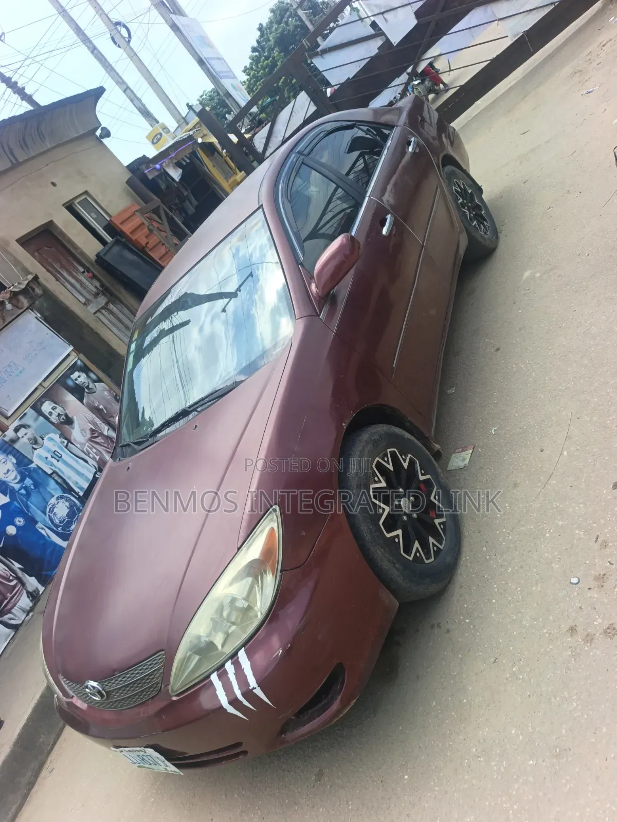 Toyota Camry XLE 4dr Sedan (2.4L 4cyl 4A) 2004 Red