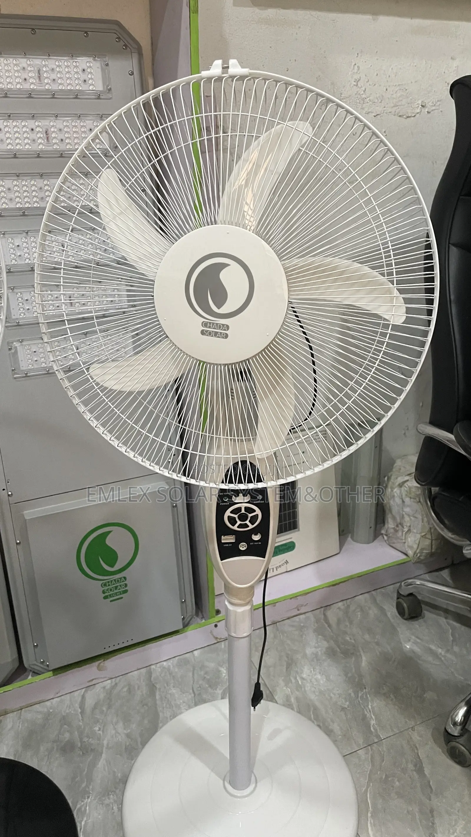 16 Inches Solar Rechargeable Standing Fan