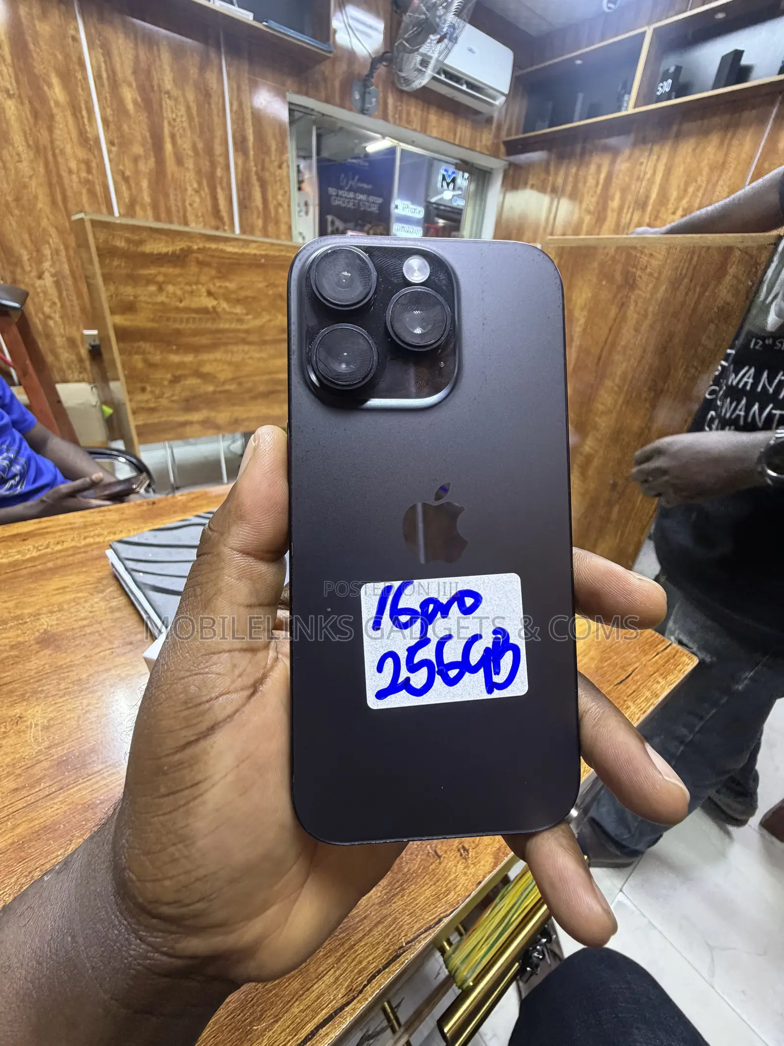 Apple iPhone 16 Pro 256 GB Black