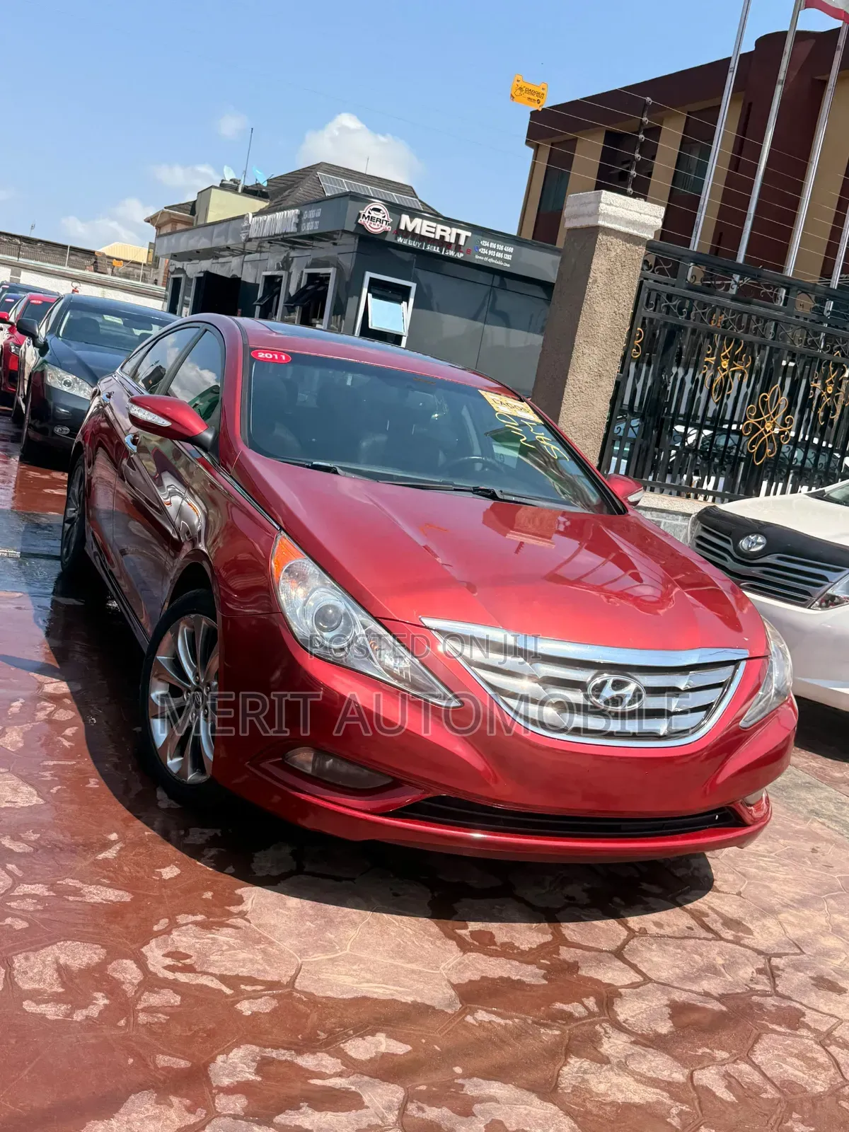 Hyundai Sonata Limited 2.0T w/17" Wheels (2.0L 4cyl 6A) 2011 Burgundy
