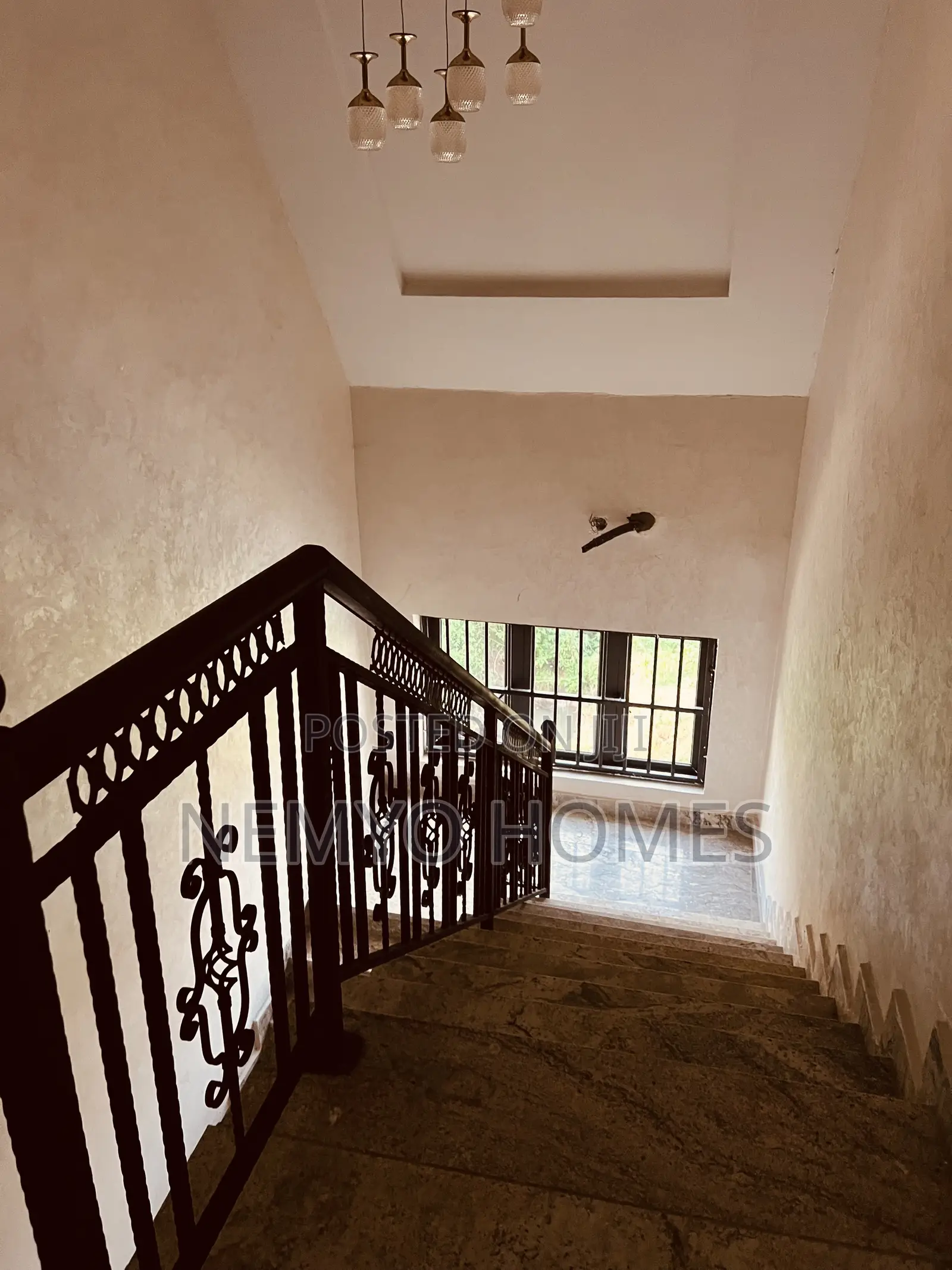 4bdrm Duplex in Galadimawa for sale