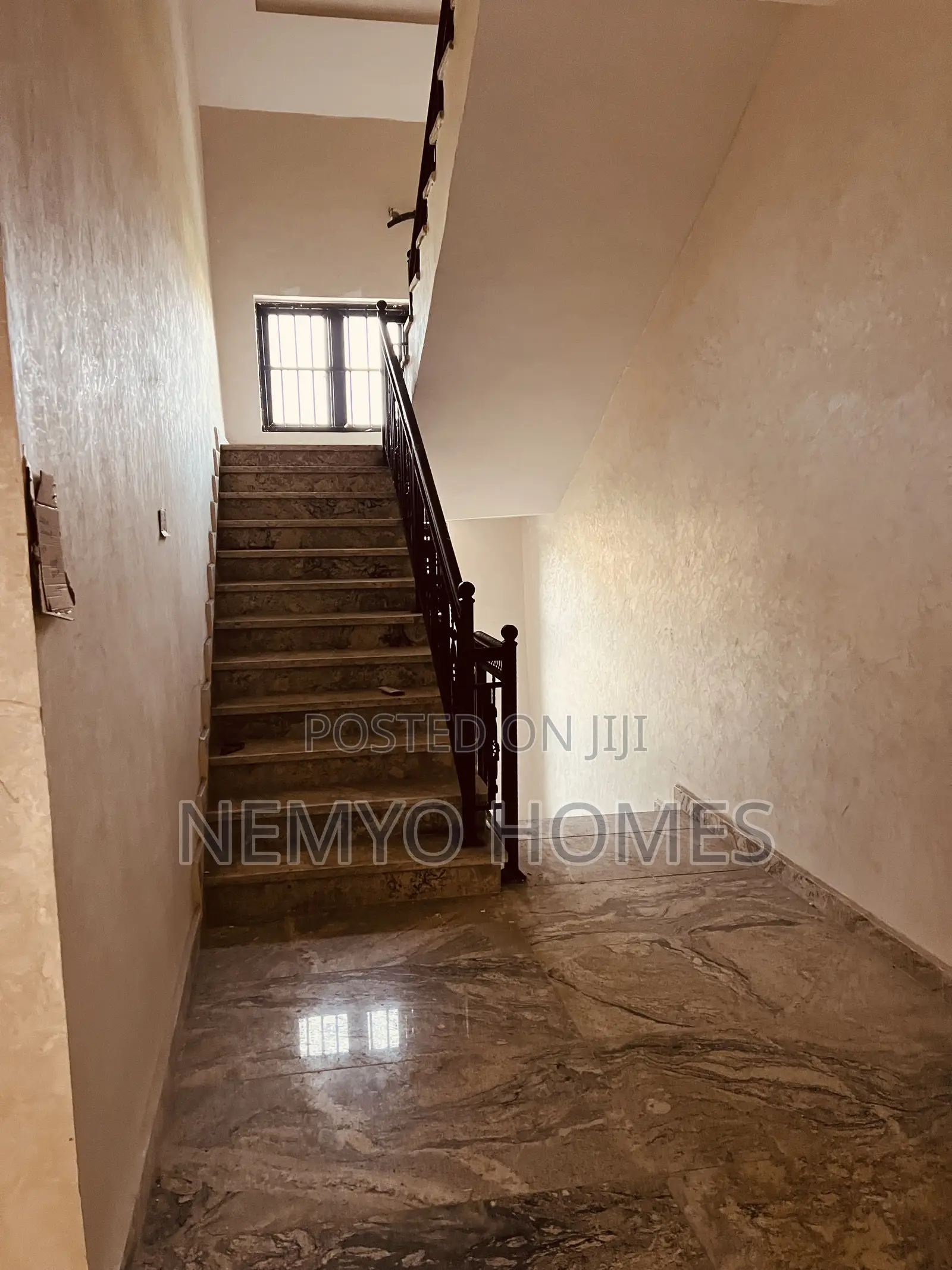 4bdrm Duplex in Galadimawa for sale