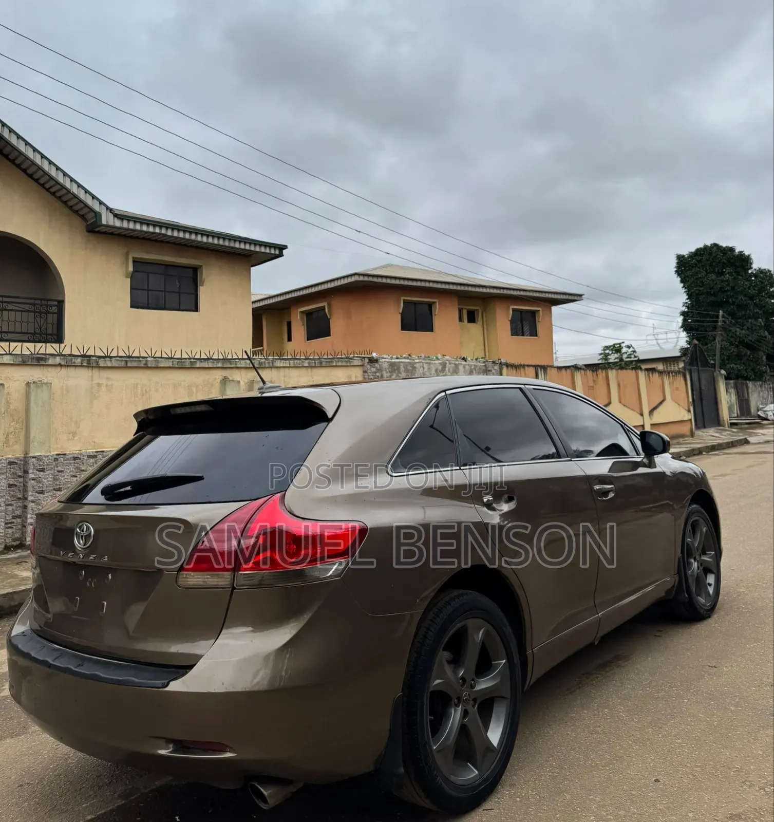 Toyota Venza 2010 Brown