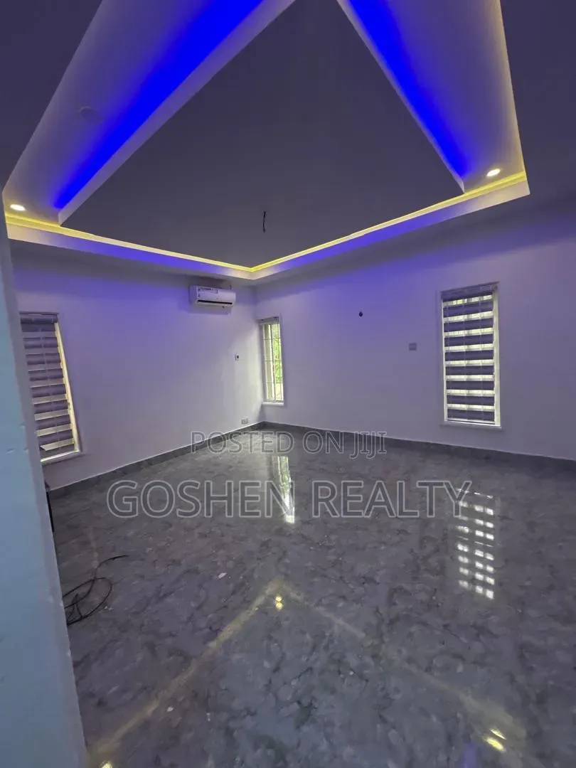 3bdrm Bungalow in Dawaki New for sale