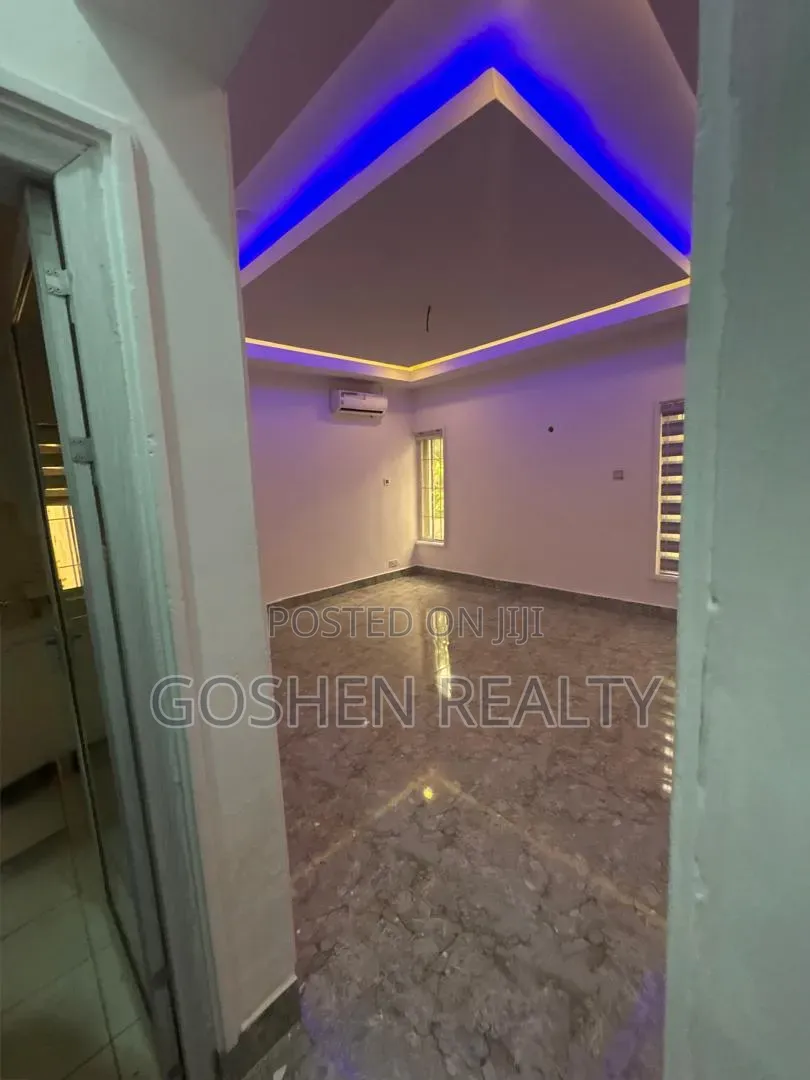 3bdrm Bungalow in Dawaki New for sale