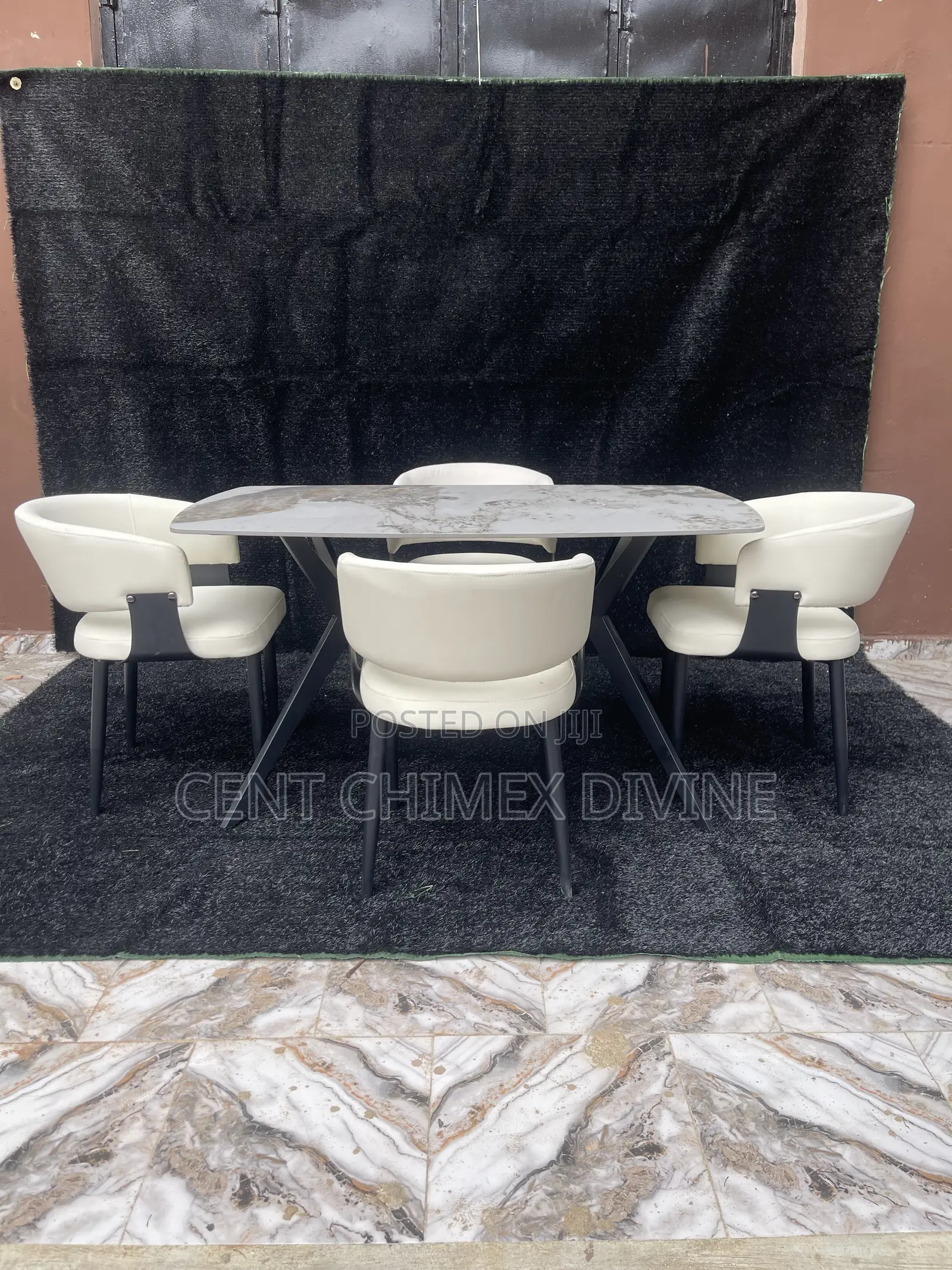 Super Quality by 4 Seater Dinning Set
