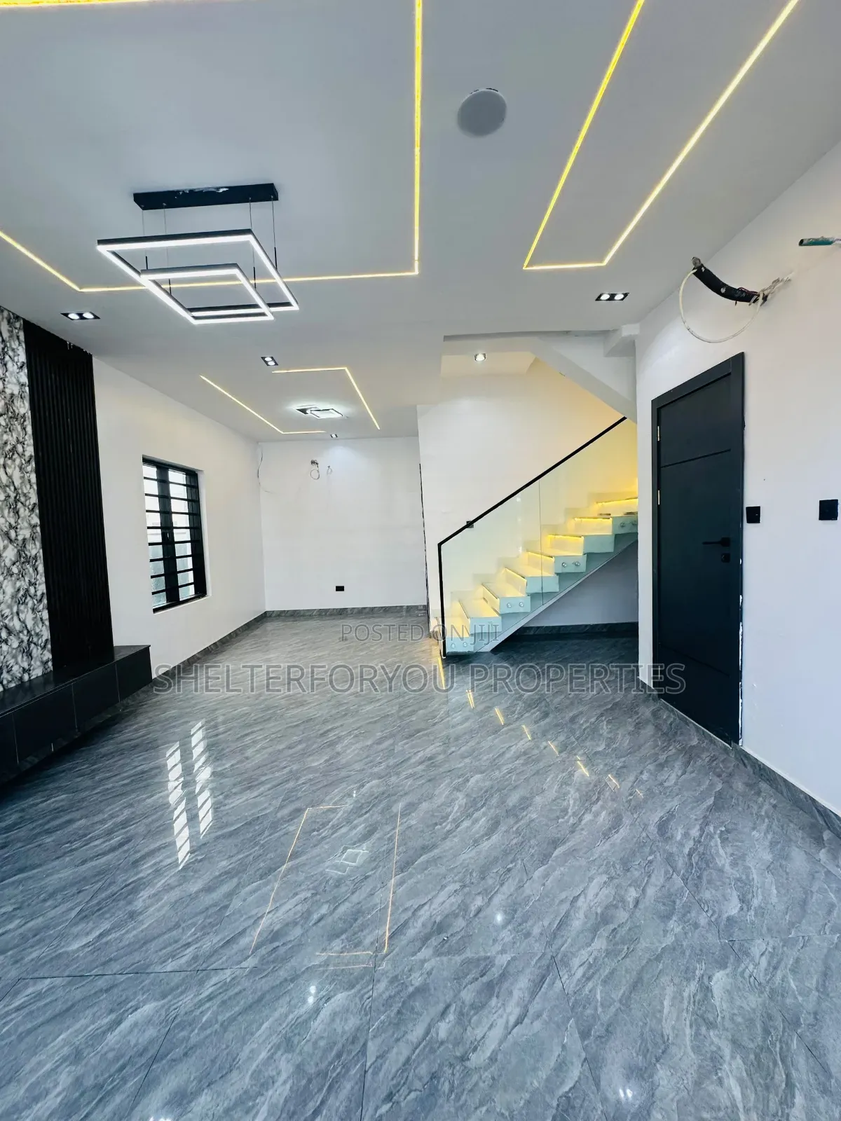 4bdrm Duplex in Lekki Expressway for sale