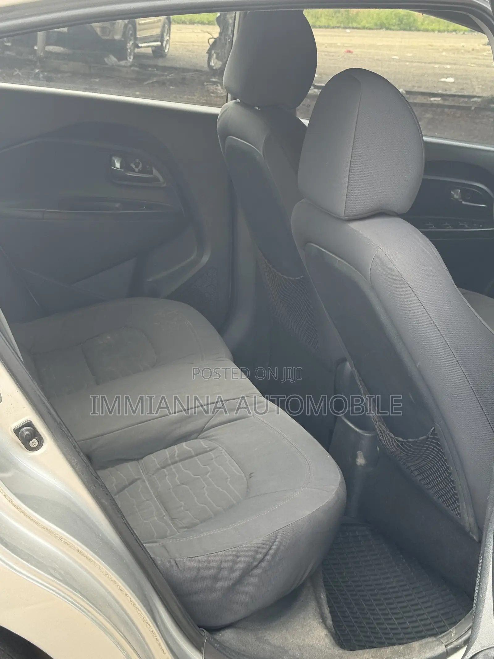 Kia Rio LX 4dr Sedan (1.6L 4cyl 6M) 2013 Silver