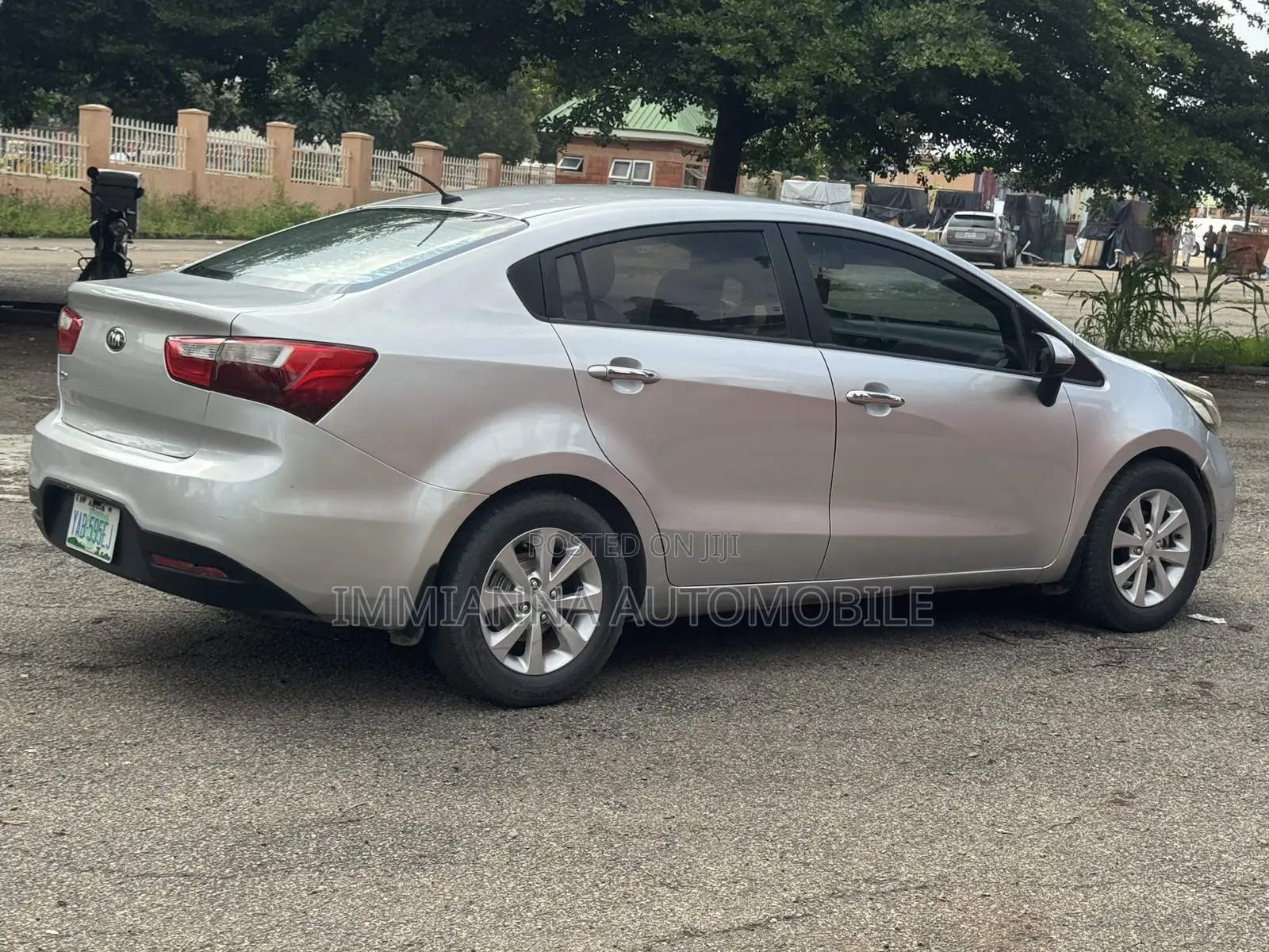 Kia Rio LX 4dr Sedan (1.6L 4cyl 6M) 2013 Silver