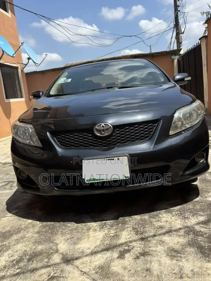 Toyota Corolla 2009 Black