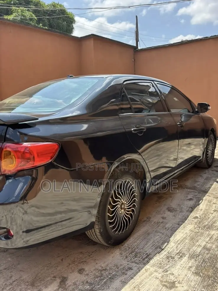 Toyota Corolla 2009 Black
