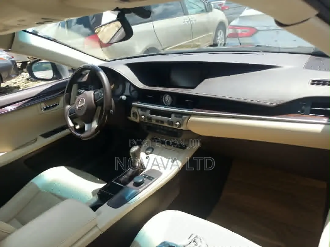 Lexus ES 350 FWD 2016 Gold