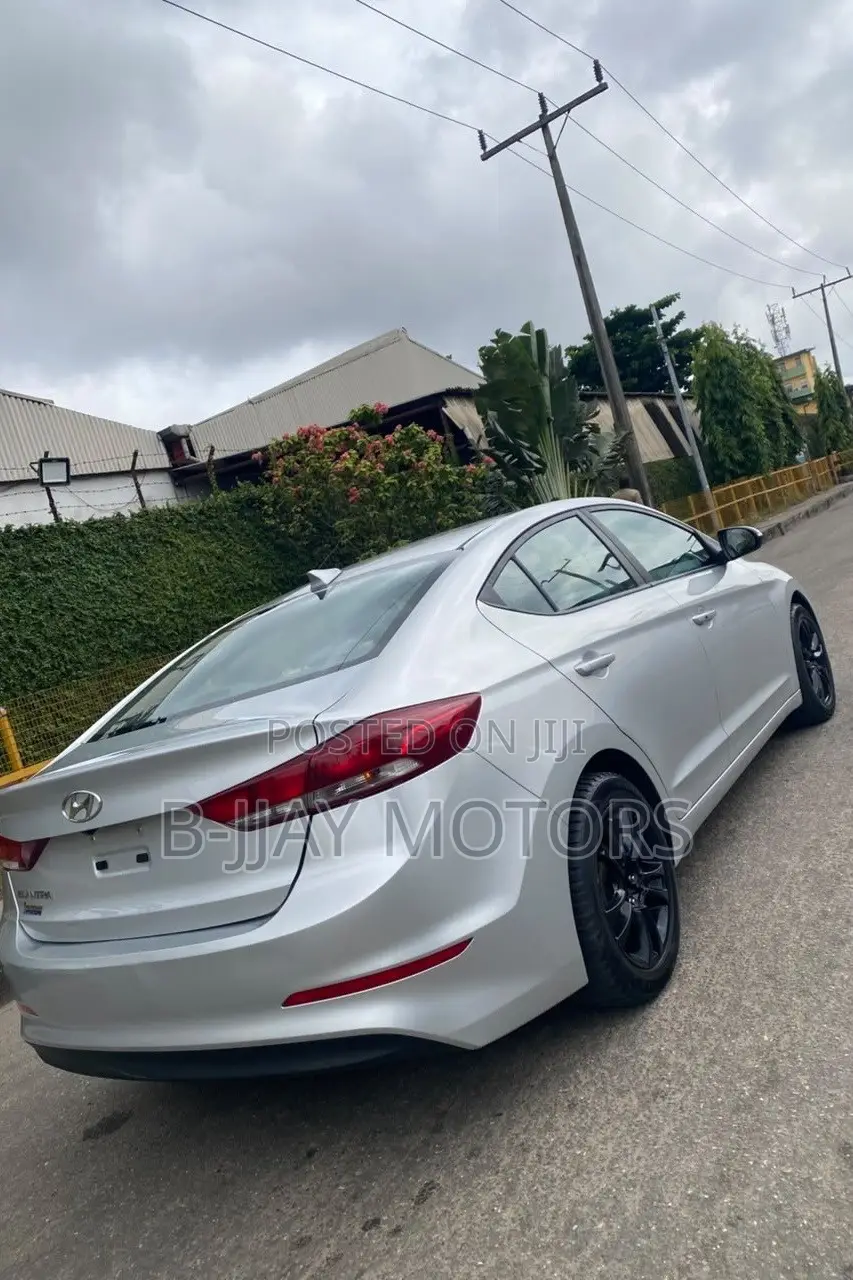 Hyundai Elantra ECO 2018 Silver