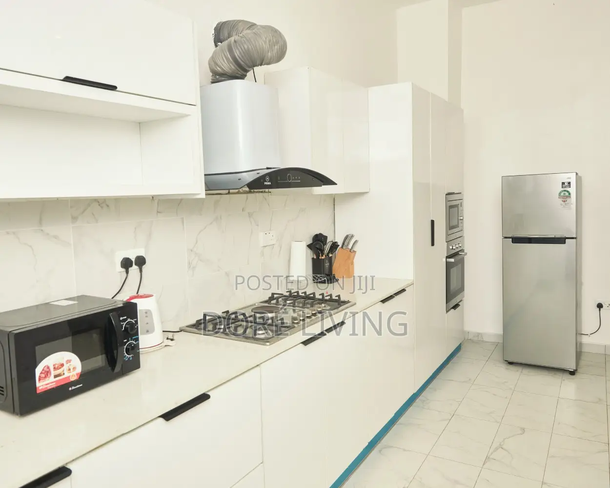 BOOK Luxury 4-Bedroom Duplex With Pool and Ps5 | Osapa London