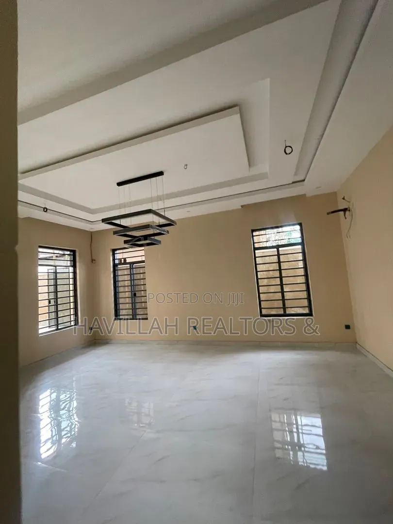 5bdrm Duplex in Omole Phase 1 for sale