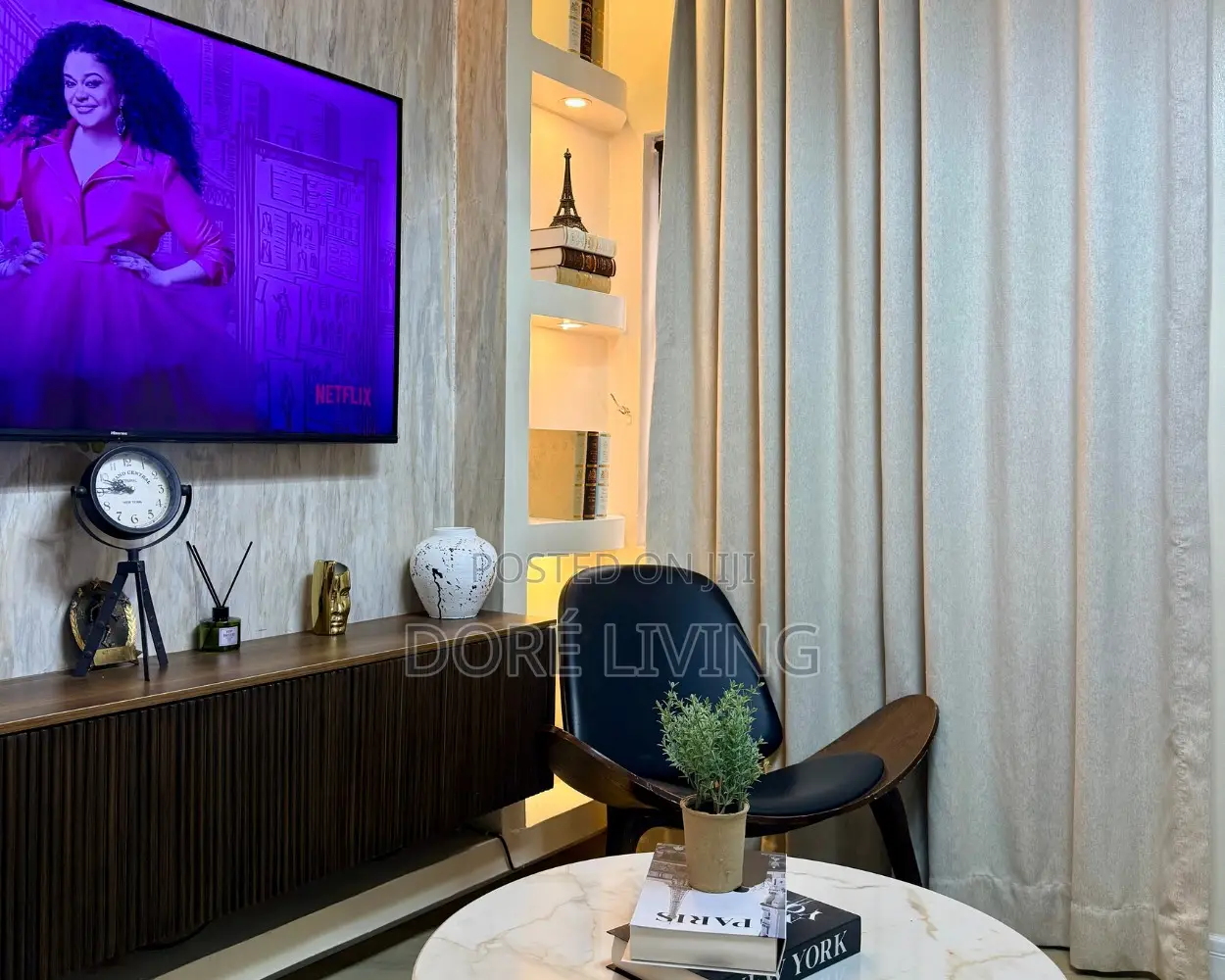 BOOK Modern 1-Bedroom Apartment (1) | Lekki Phase 1| No Caution Fees