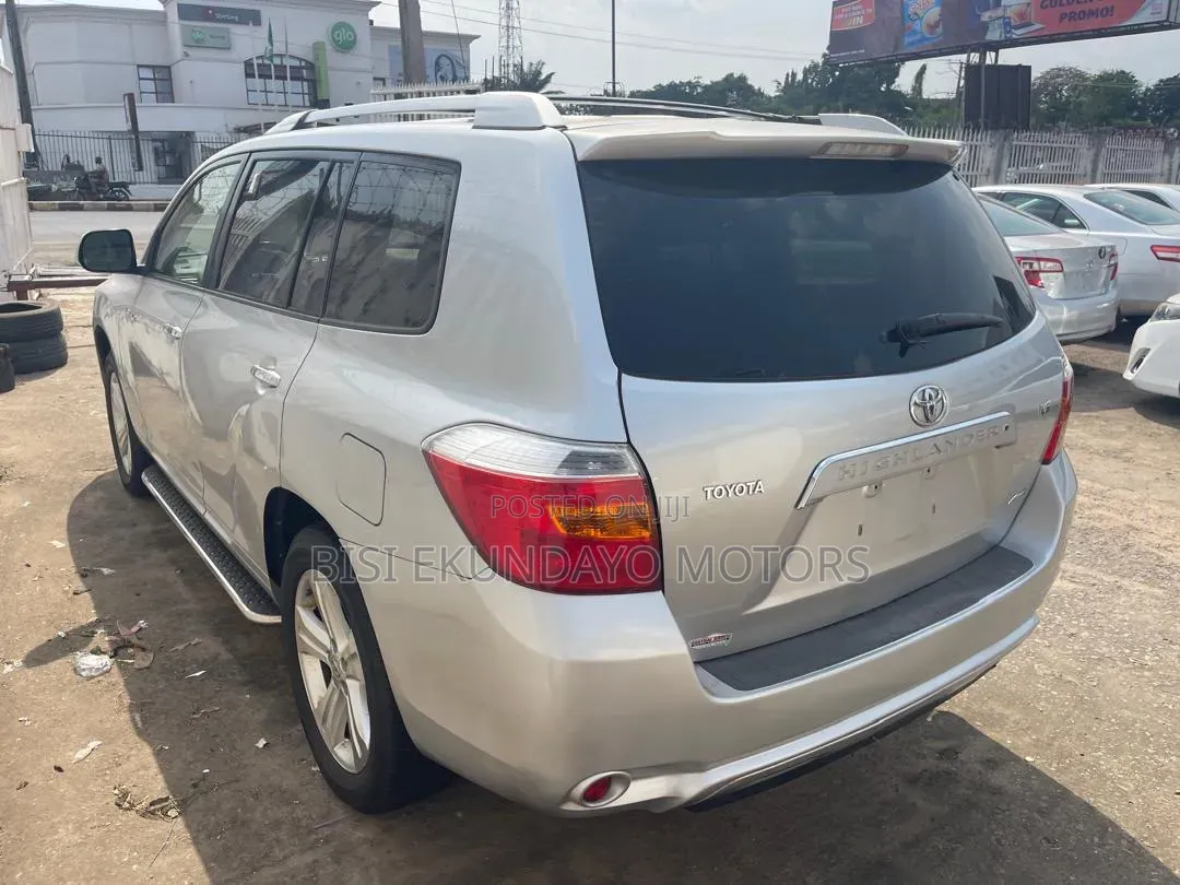 Toyota Highlander Limited 2010 Silver