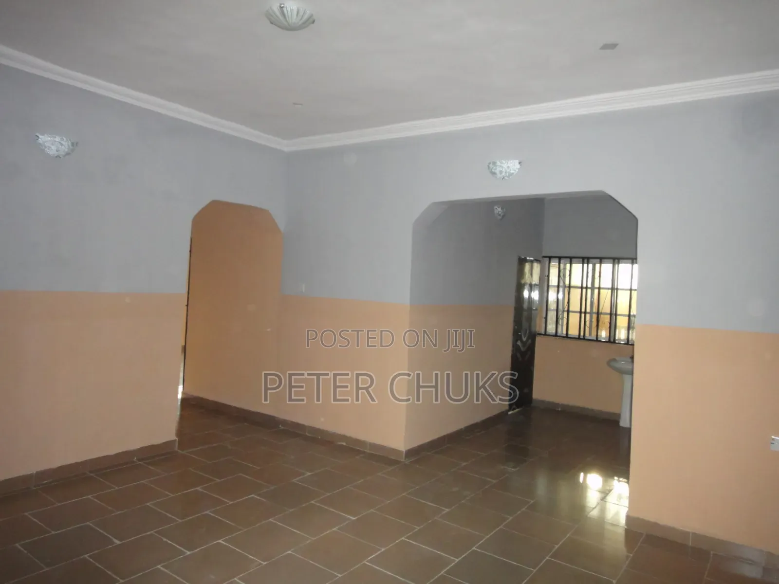 3bdrm Block of Flats in Crd City Phase2, Sabon Lugbe for sale