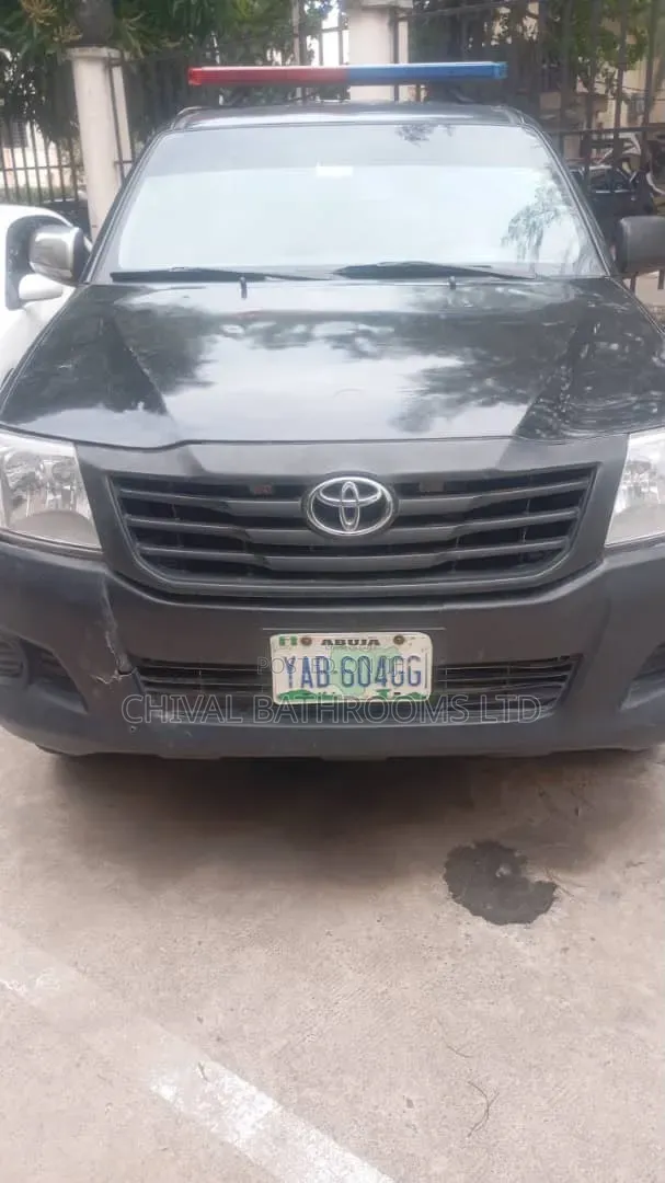 Toyota Hilux 2012 Black