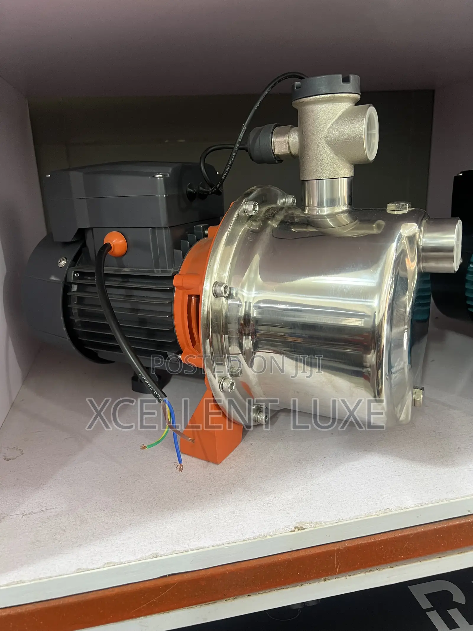 LEO 1hp Automatic Pressure Booster pump.made With Stainless Steel