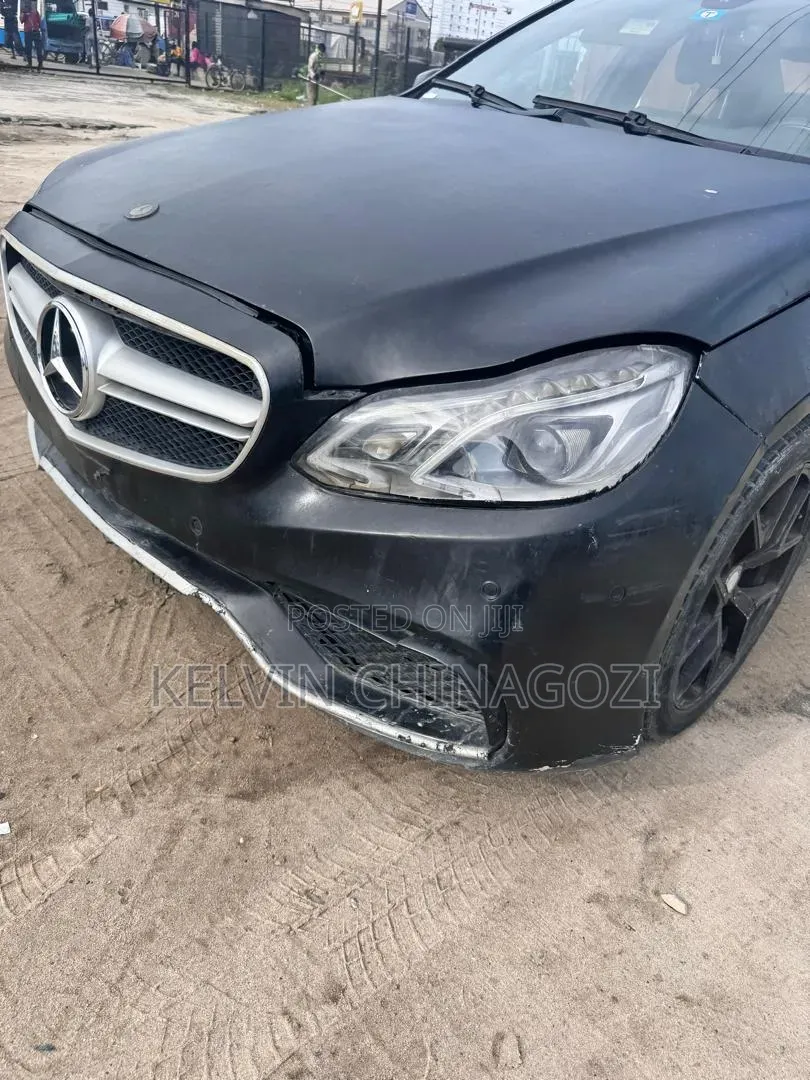 Mercedes-Benz E-Class 2012 Black