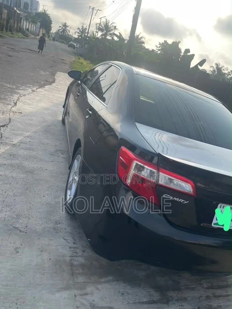 Toyota Camry 2013 Black