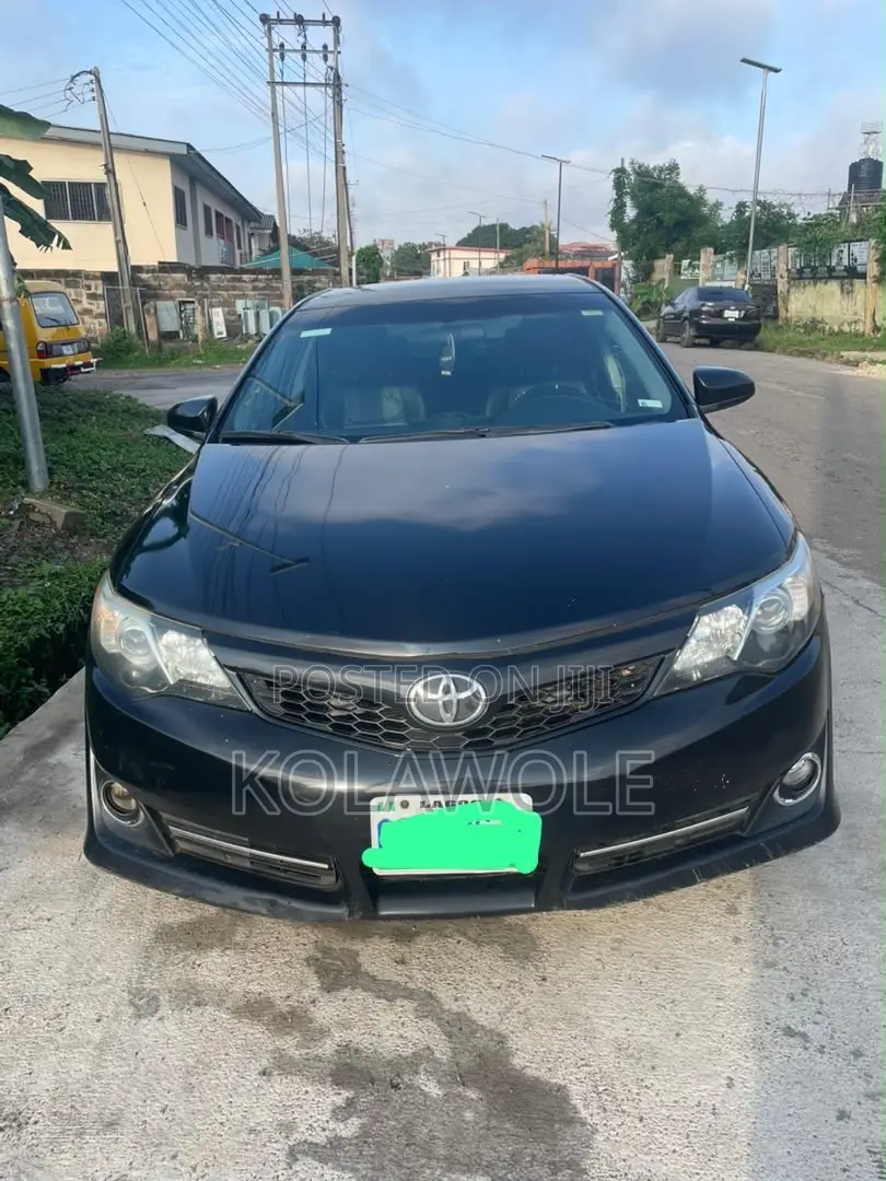 Toyota Camry 2013 Black