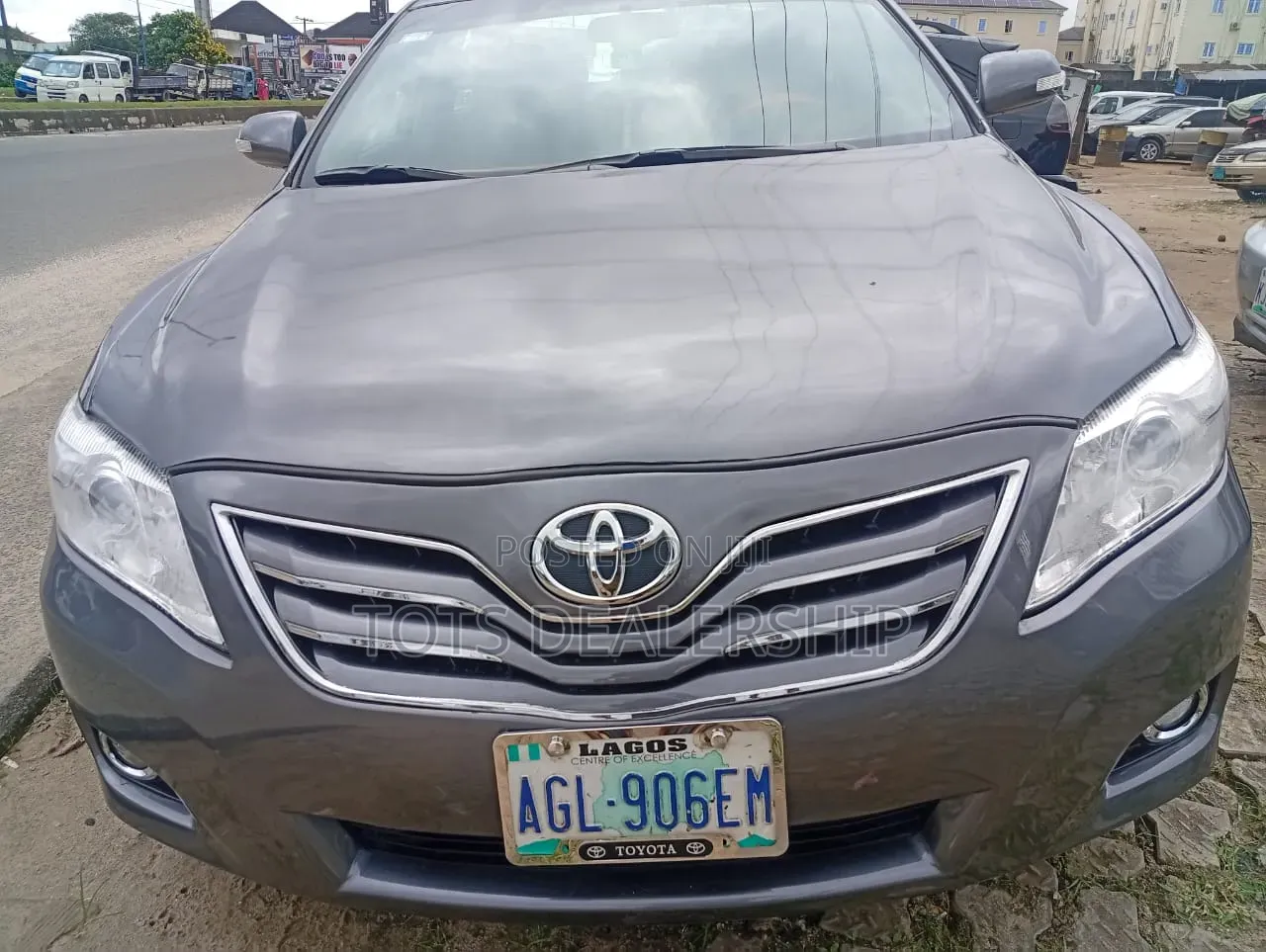 Toyota Camry LE 4dr Sedan (2.4L 4cyl 5A) 2009 Gray