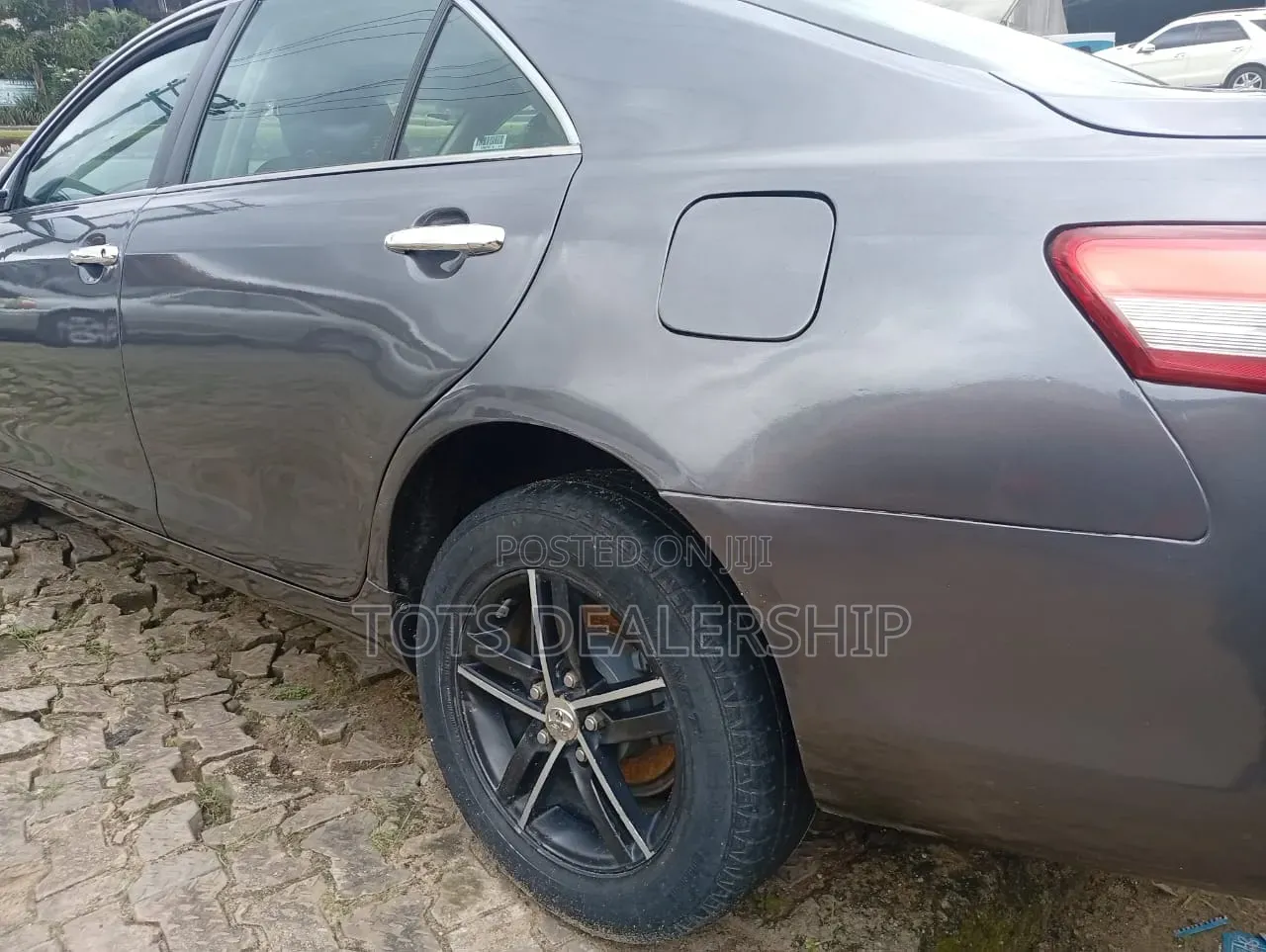 Toyota Camry LE 4dr Sedan (2.4L 4cyl 5A) 2009 Gray