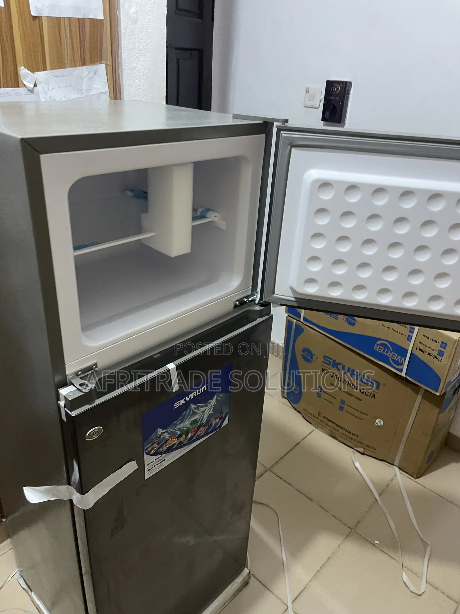 Skyrun 200L Upright Cooling Refrigerator