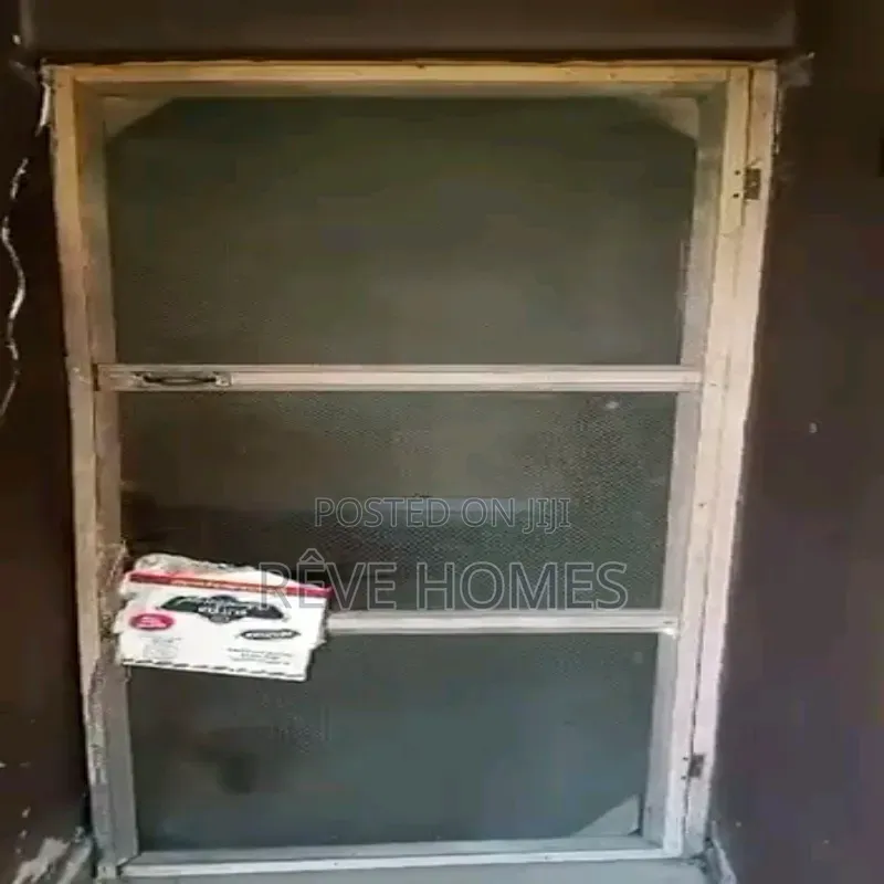 Mini Flat in Adekunle for rent