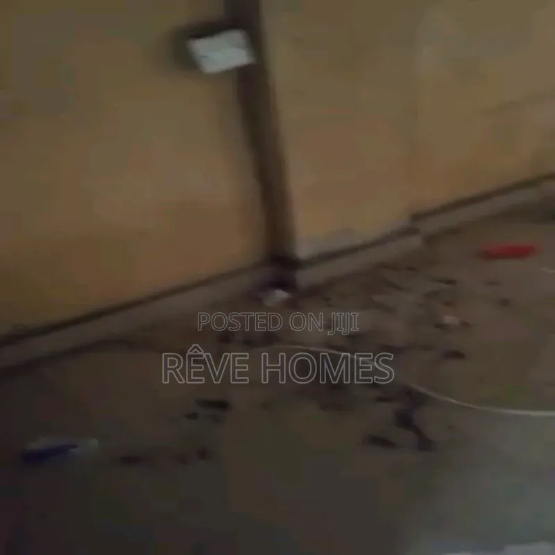 Mini Flat in Adekunle for rent