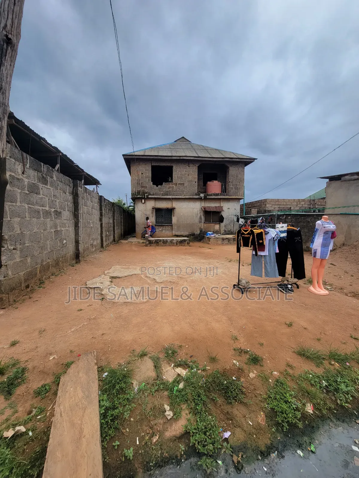 2bdrm Block of Flats in Ayobo for sale