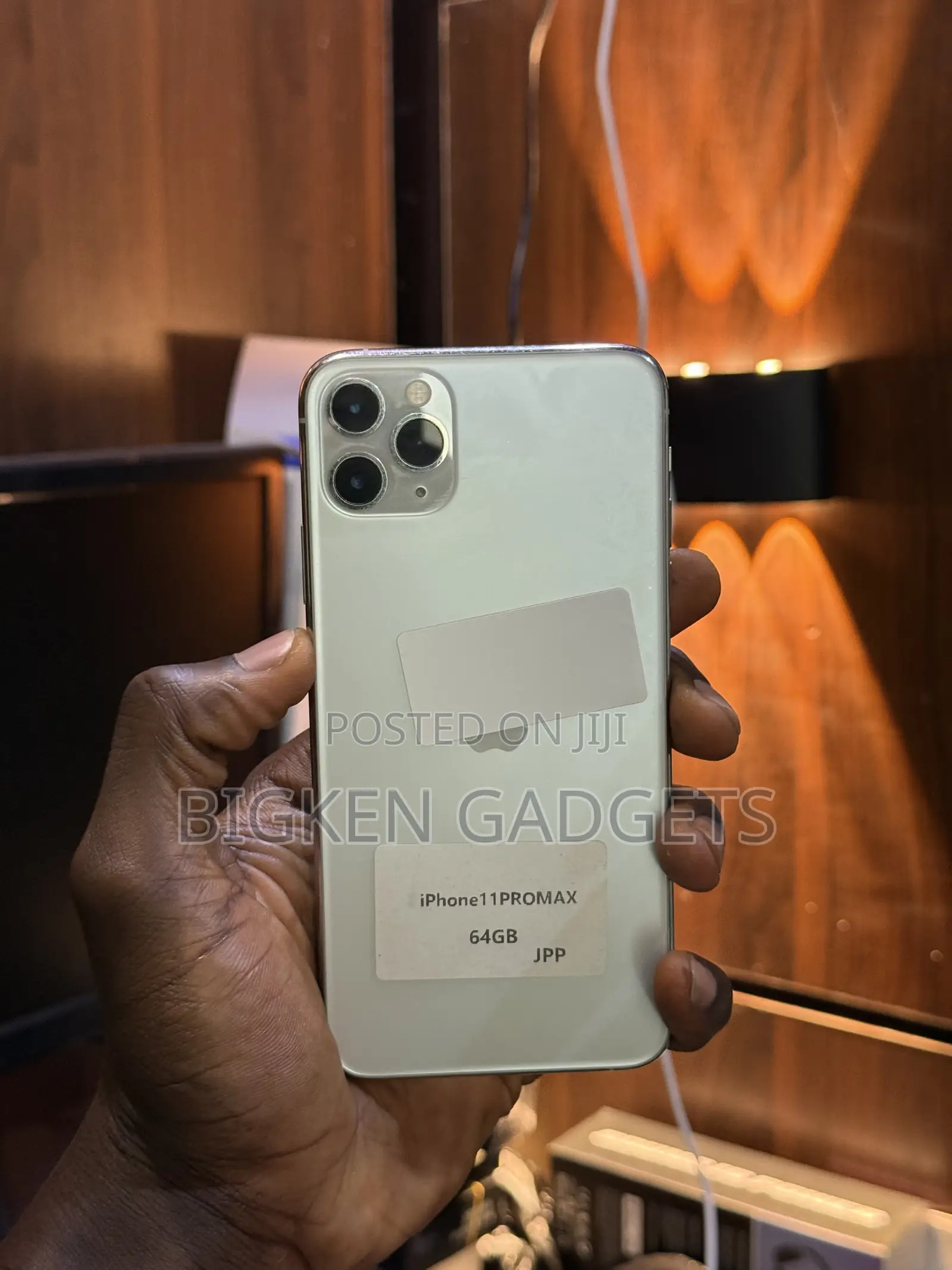 Apple iPhone 11 Pro Max 64 GB White