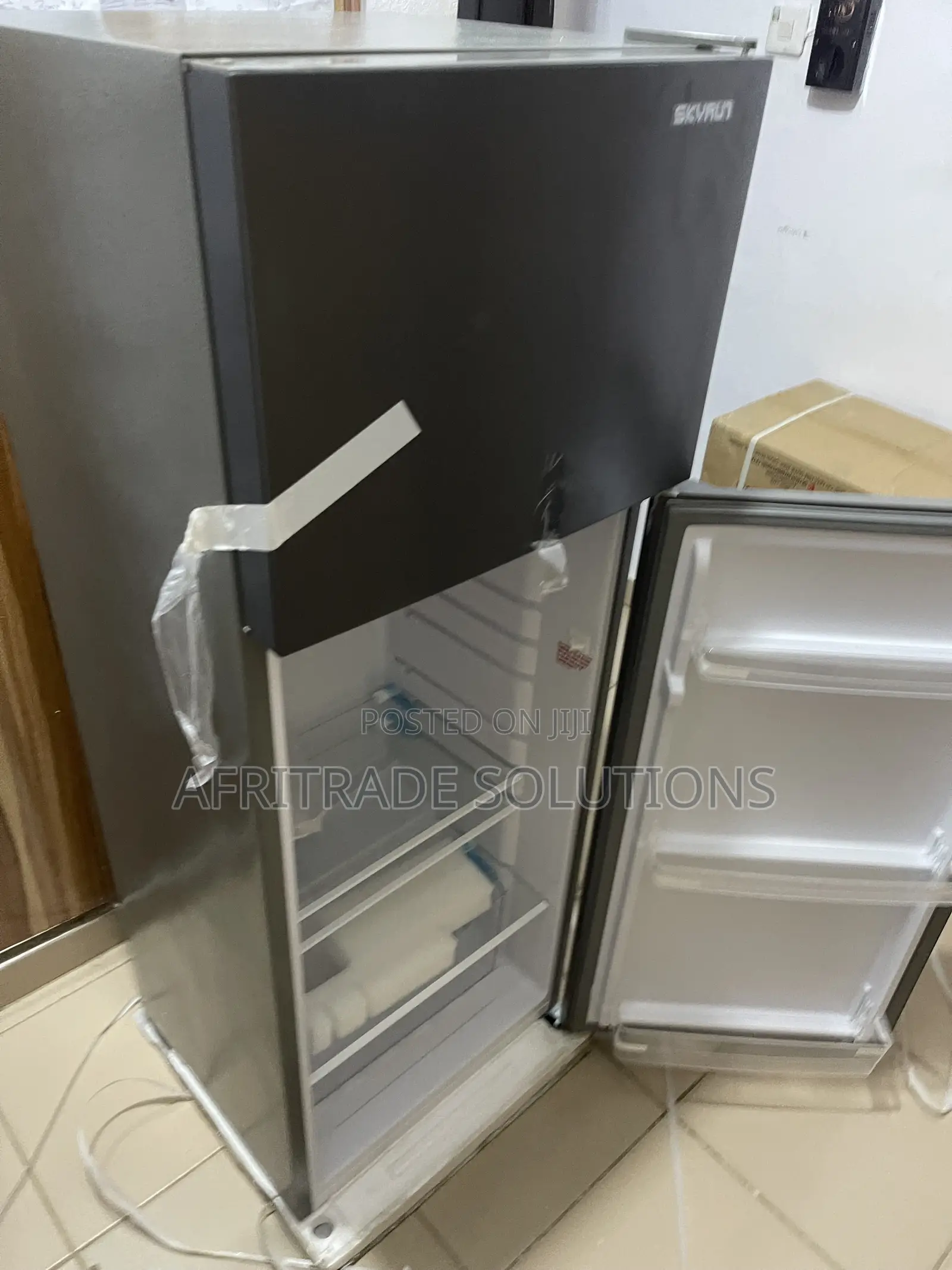Skyrun 200L Tall Upright Refrigerator