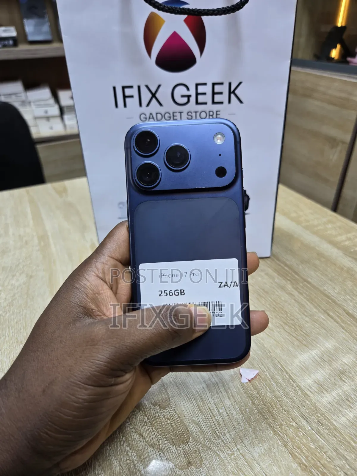 Apple iPhone 17 Pro 256 GB Blue