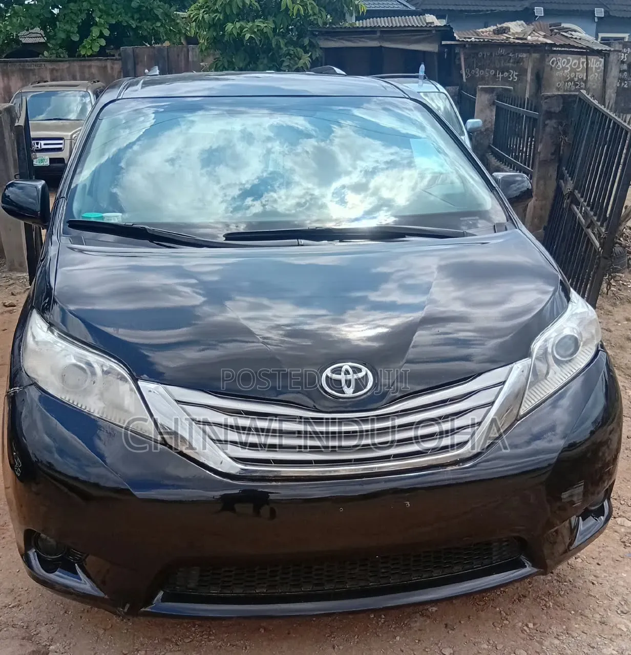 Toyota Sienna 2010 Black