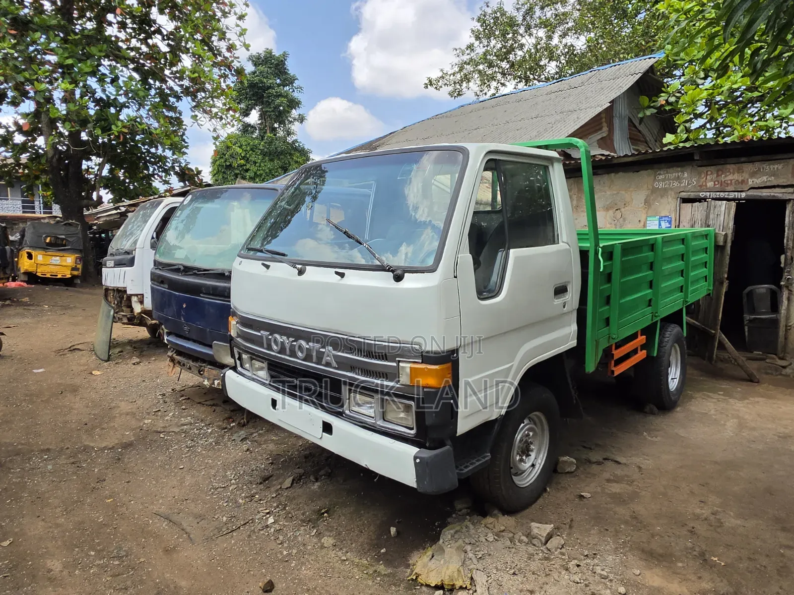 Toyota Dyna 150Old Model 2.4l Petrol Engine