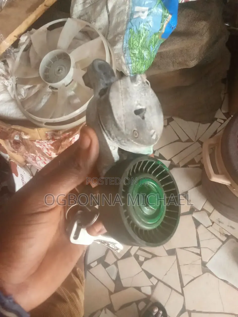Belt Adjuster 2AR Camry, RAV4, Venza 2012 Four Plug
