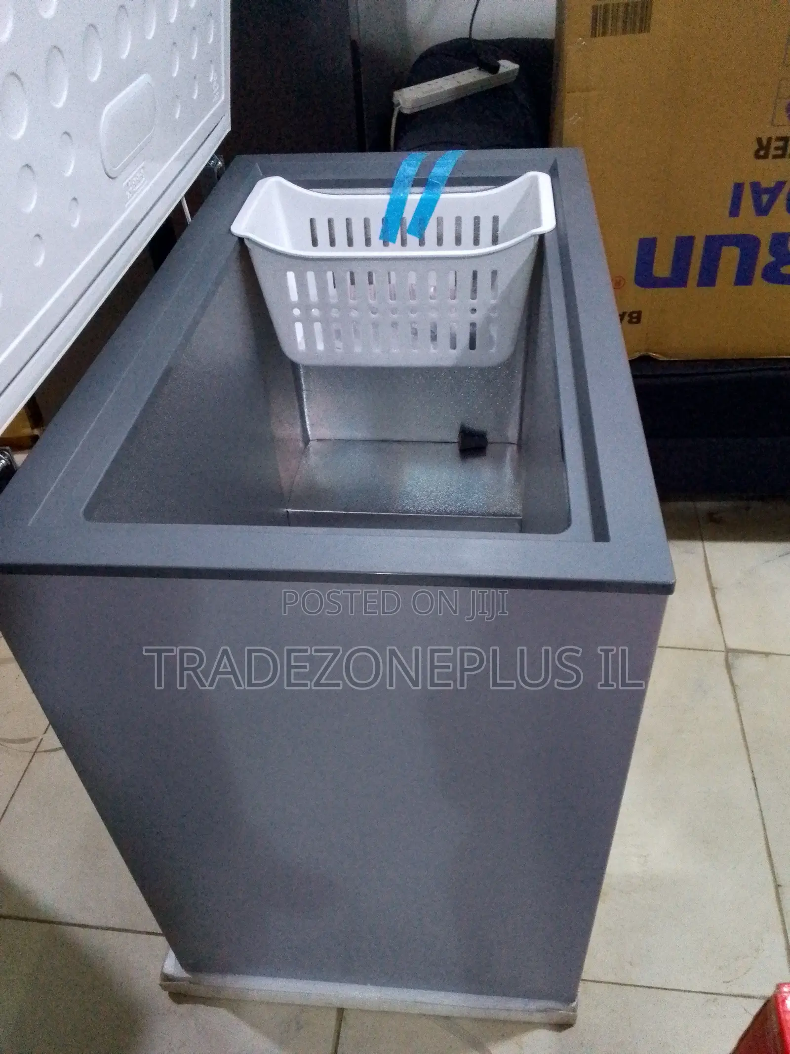 SkyRun BD-250AI Heavy Duty Chest Freezer