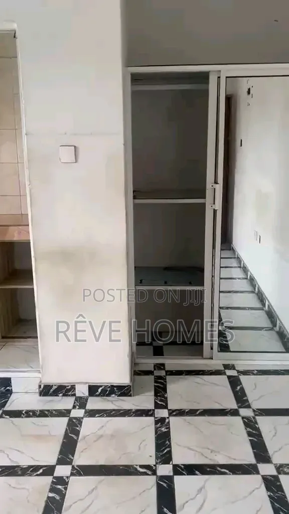 Studio Apartment in Anthony Village for rent