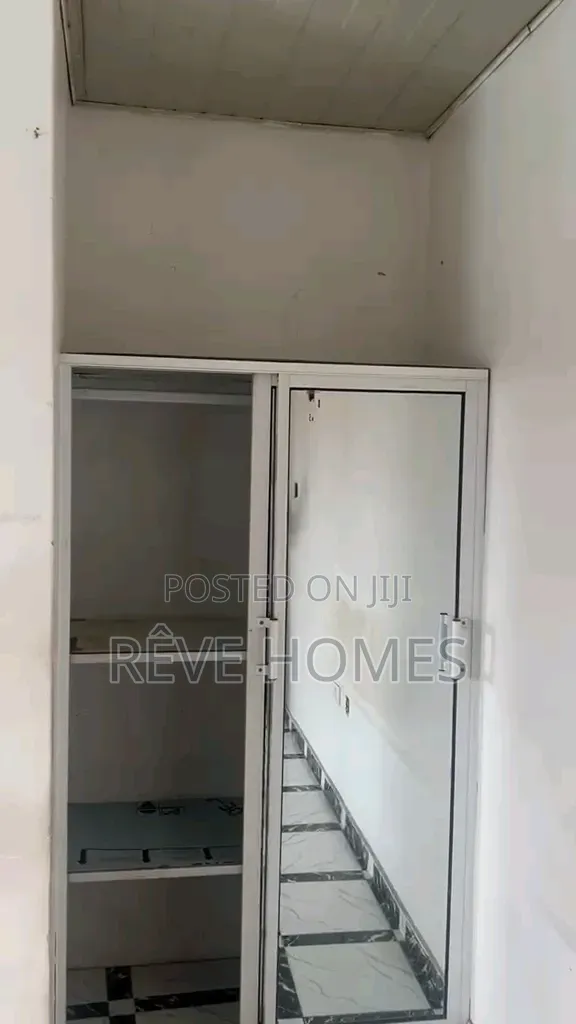 Studio Apartment in Anthony Village for rent