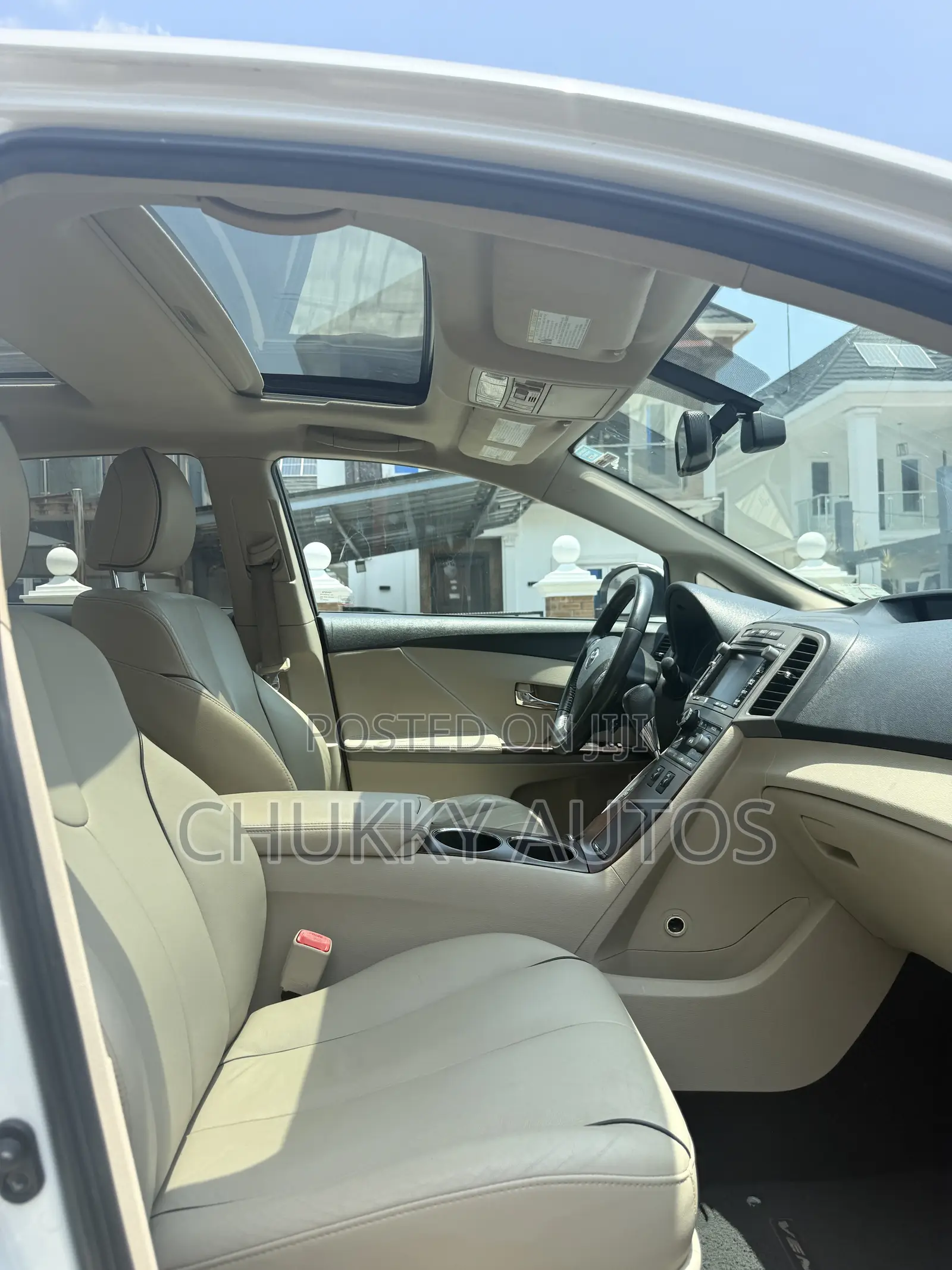 Toyota Venza V6 AWD 2010 White