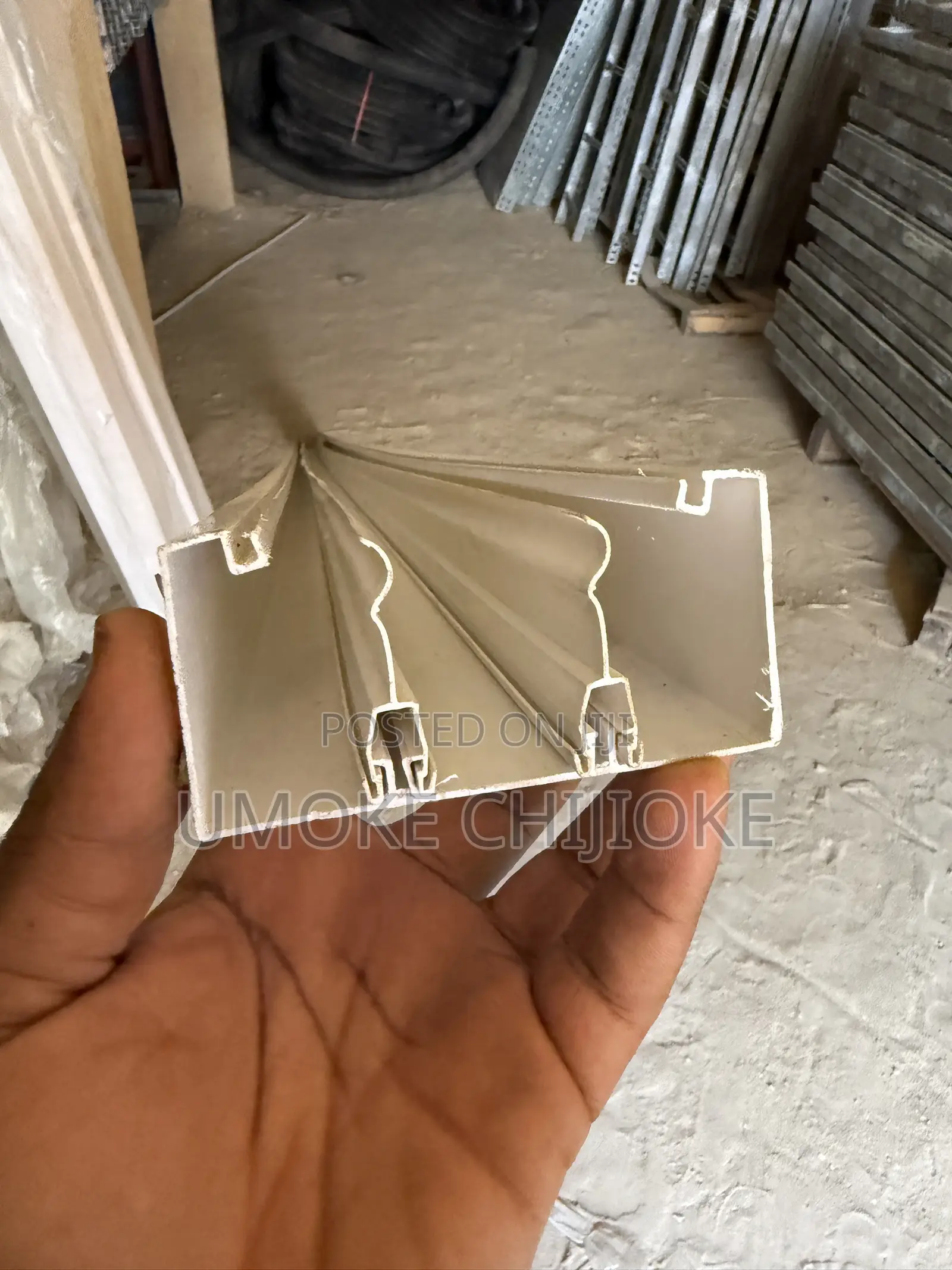 100x50mm 3-Compartment PVC Industrial Trunking 3m